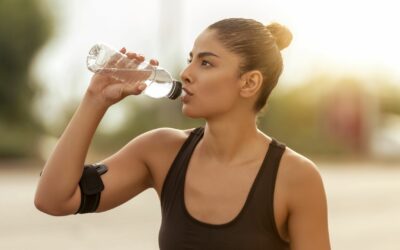 Wie viel Wasser sollte man beim Muskelaufbau trinken?